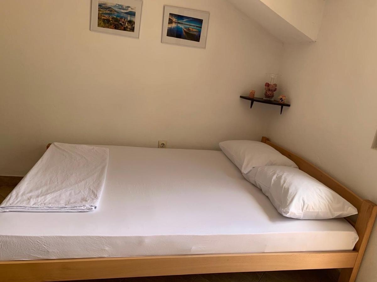 Apartmani Ivana Tivat Exterior foto